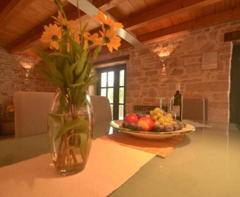 Authentic stone villa in Bale with swimming pool - pic 5