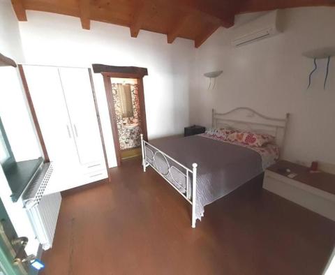 Authentic stone villa in Bale with swimming pool - pic 18
