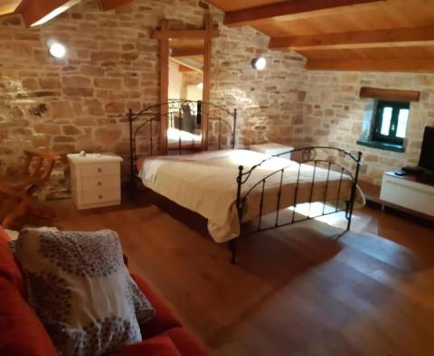 Authentic stone villa in Bale with swimming pool - pic 20