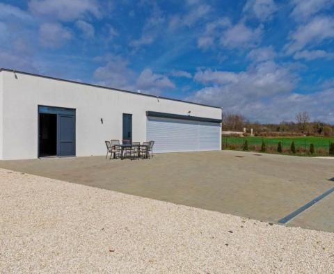 Působivá moderní vila v Marčana na více než 2 ha pozemku! - pic 6