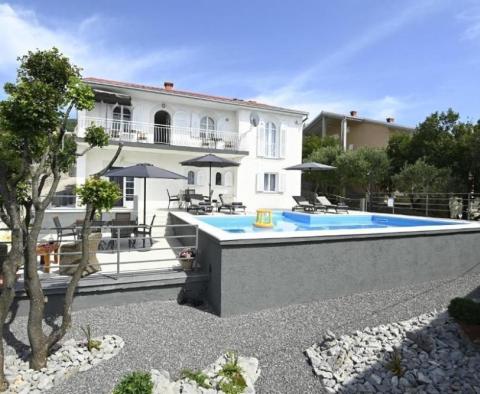 Villa avec piscine à Klenovica, Novi Vinodolski, à seulement 200 mètres de la mer - pic 2