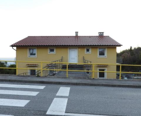 Spacieuse maison individuelle 580m2 avec vue mer sur un terrain de 3200 m2 à Pobri, Opatija - pic 24