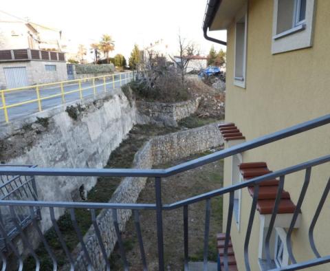 Spacieuse maison individuelle 580m2 avec vue mer sur un terrain de 3200 m2 à Pobri, Opatija - pic 30