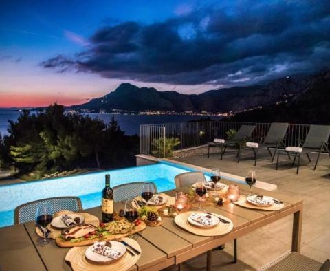 Csodálatos új, modern villa az Omis riviérán, mindössze 60 méterre a tengertől, úszómedencével, szaunával, fitnesz stúdióval és garázzsal - pic 24