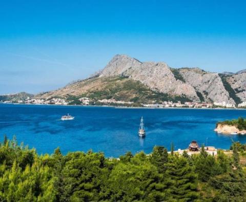 Csodálatos új, modern villa az Omis riviérán, mindössze 60 méterre a tengertől, úszómedencével, szaunával, fitnesz stúdióval és garázzsal - pic 29