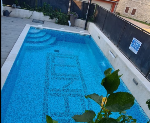 Villa mit Swimmingpool in Momjan, Buje - foto 5
