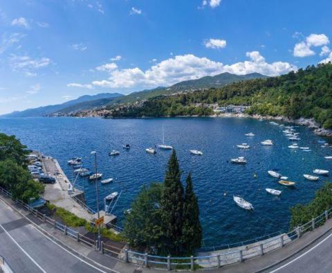 Luxury 3-bedroom apartment on Opatija riviera in boutique residence on the 1st line to the sea in Volosko - pic 4