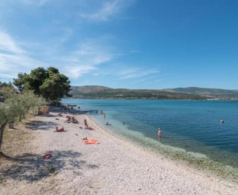 Villa on the first line to the sea in Trogir area - pic 23