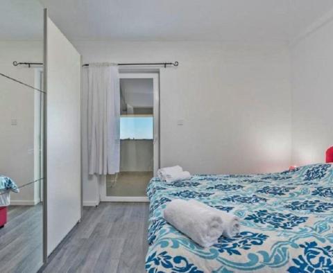 Hochattraktives Anwesen mit 3 Wohnungen in Rovinj mit Meerblick - foto 13