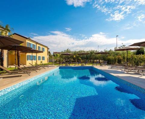 Complex of apartments in Porec area 1,5 km from the sea - pic 2
