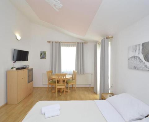 Apart-house of 9 apartments in Valbandon just 900 meters from the beach - pic 27