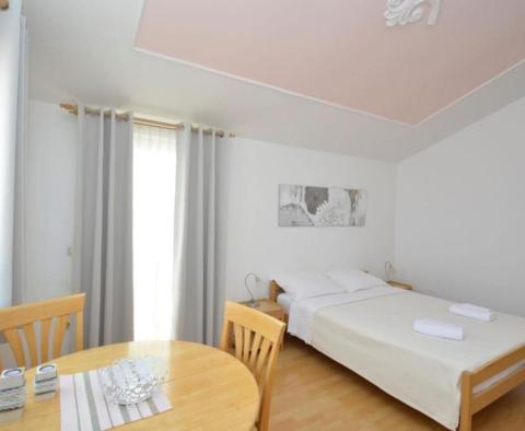 Apart-house of 9 apartments in Valbandon just 900 meters from the beach - pic 28