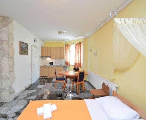 Apart-house of 9 apartments in Valbandon just 900 meters from the beach - pic 32