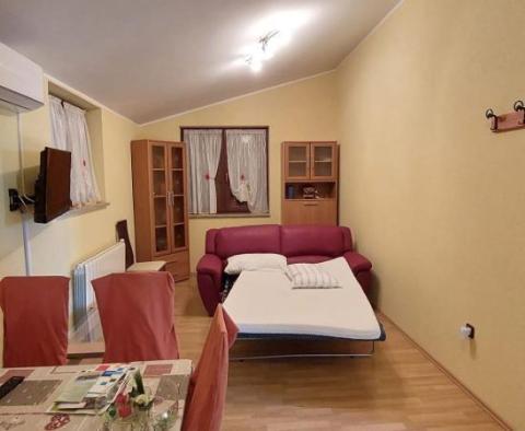 Dom apartamentowy z 4 luksusowymi apartamentami na sprzedaż w Galižana, Vodnjan - pic 21