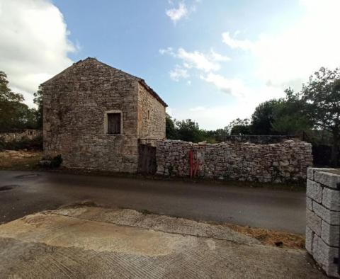 Maison ancienne à rénover à Bale - pic 17