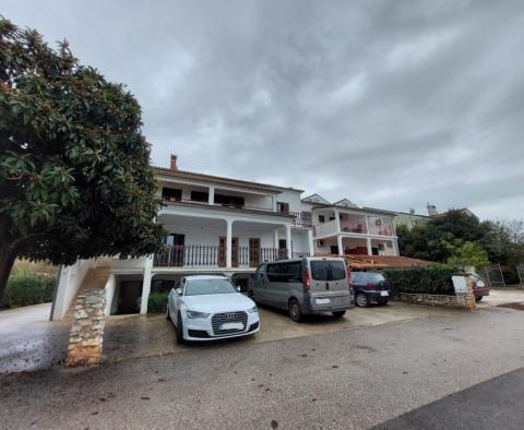 Geräumiges touristisches Anwesen in Rovinj, nur 300 Meter vom Meer entfernt - foto 2