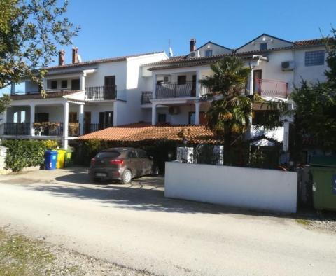 Geräumiges touristisches Anwesen in Rovinj, nur 300 Meter vom Meer entfernt - foto 8