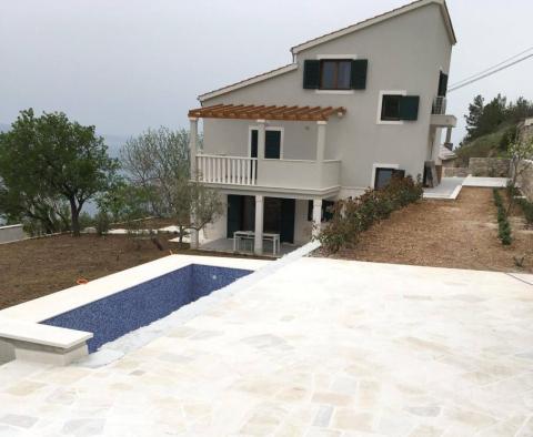 Une villa dans un endroit calme avec une vue dégagée sur la mer dans la région de Nemira, Riviera d&#39;Omis - pic 28