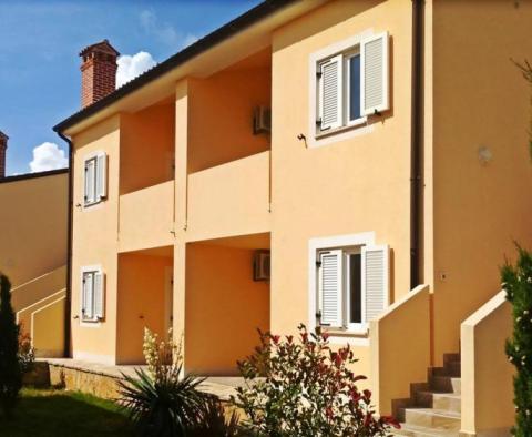 Plně zařízené apartmány v Medulinu, pouhých 140 metrů od moře - pic 7