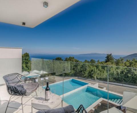 Faszinierende, moderne, neu erbaute, freistehende Villa mit Panoramablick auf das Meer in Veprinac, Opatija - foto 2