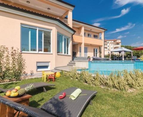 Villa with swimming pool near the city beaches in Nova Veruda, Pula suburb - pic 4