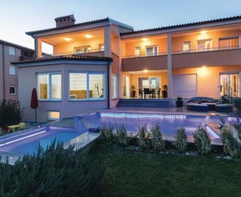Villa with swimming pool near the city beaches in Nova Veruda, Pula suburb - pic 39