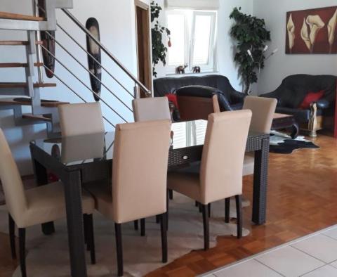 Magnifique appartement en duplex à vendre sur la péninsule de Krk - pic 5
