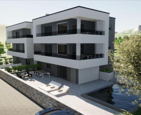 Luxus, új, modern apartman kerttel a Krk-szigeten-félszigeten, mindössze 350 méterre a tengertől - pic 2
