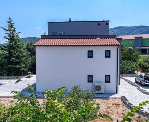 Luxus villa medencével és tengerre néző kilátással Vrbnikben a Krk-félszigeten - pic 12