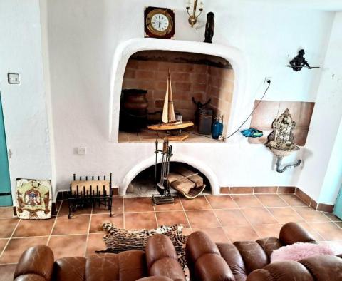 Renovated stone house in Krk town just 50 meters from the sea, with sea views! - pic 12