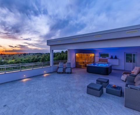 Modern villa with swimming pool just 150 meters from the sea in Medulin - pic 19