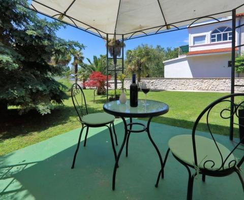 Guest house on the 1st row to the sea in Bibinje - pic 24
