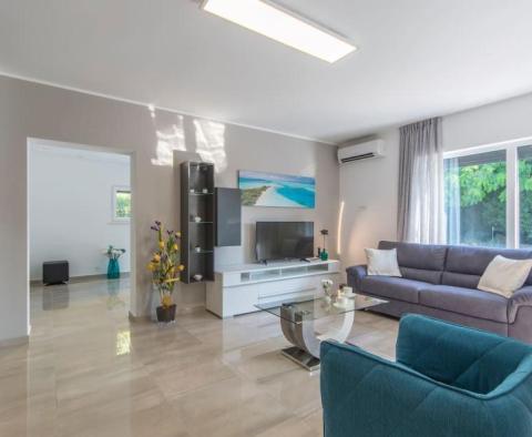 ART DE VIVRE luxury villa near the sea in Porec, just 300 meters from the beach - pic 4