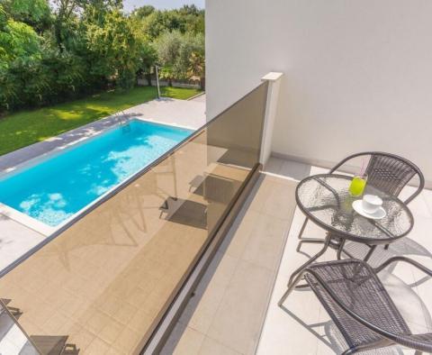 ART DE VIVRE luxury villa near the sea in Porec, just 300 meters from the beach - pic 3