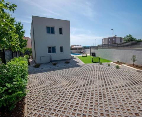 New built villa in Brodarica with swimming pool and sundeck area just 300 meters from the sea - pic 19