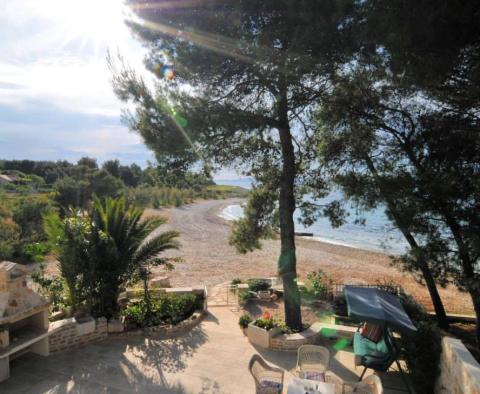 Deluxe first line villa in Supetar on Brac island with a mooring for a boat - pic 8