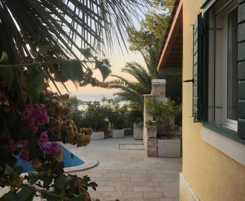Deluxe first line villa in Supetar on Brac island with a mooring for a boat - pic 28