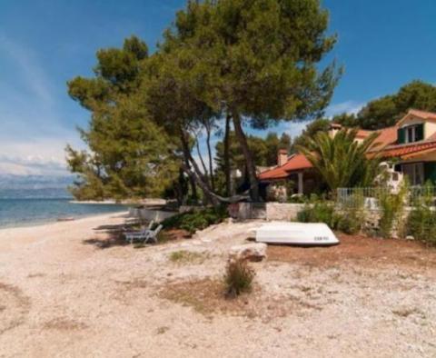 Deluxe first line villa in Supetar on Brac island with a mooring for a boat - pic 3