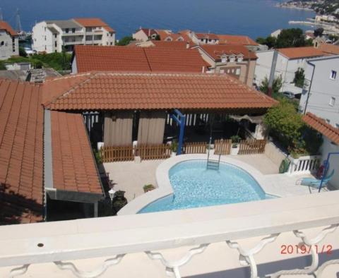 Apart-Villa in Dugi Rat, nur 70 Meter vom Meer entfernt - foto 2