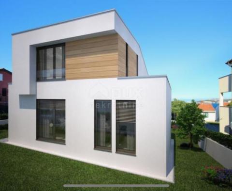 Modern villa in Crveni Vrh, Umag just 200 meters from the sea with Piran and Portoroz sea views - pic 14