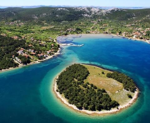 Projet de resort de luxe 5***** et port de plaisance de 100 places dans la région de Zadar - pic 11