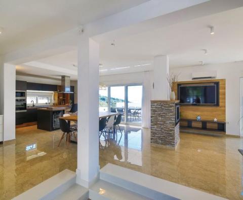 Contemporary stylish villa on Ciovo for sale - pic 25