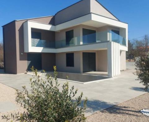 Villa of modern outlook in Garica, Vrbnik, on Krk island - pic 3