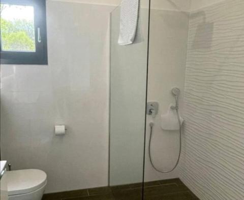 Moderne Villa im Grünen im mittelalterlichen Barban - foto 15
