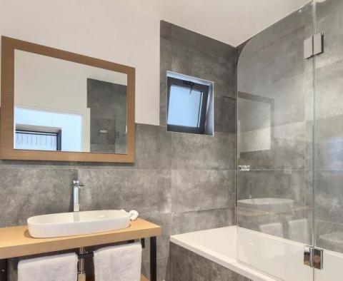 Moderne irrationale Villa in Bregi, Opatija - foto 10