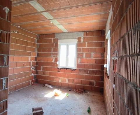 Villa at the final stage of construction in Cere, Žminj - pic 39