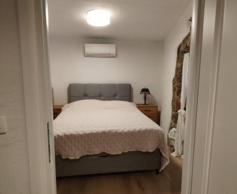 Haus in Omišalj, mit Meerblick - foto 9