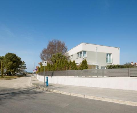 Luxury villa in prestigious Fažana, only 300 meters from the sea - pic 24