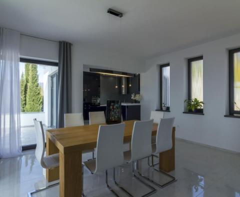 Lux villa in Martinkovac, Rijeka, with swimming pool and sea views - pic 23