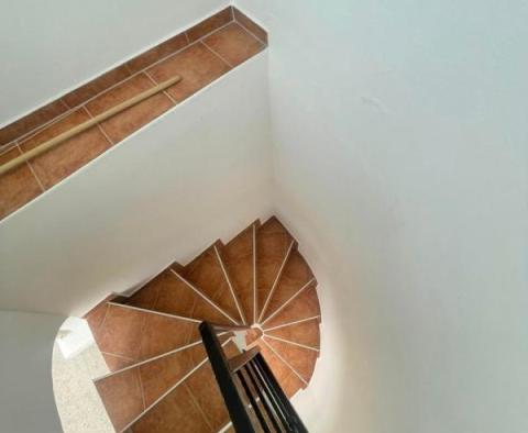 House with sea views and 2 apartments for sale in Medulin - pic 12